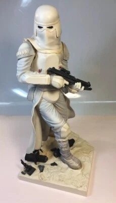 Kit Modelo Figura Vinilo KOTOBUKIYA Star Wars ARTFX SNOWTROOPER Escala 1:7  Foto 1 de 4