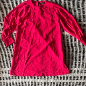 Vestido recto Zara talla mediana rosa intenso manga larga transparente - Imagen 1 de 5