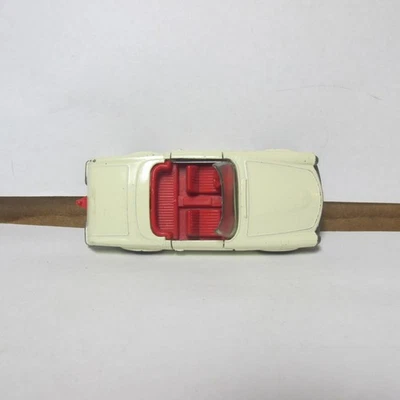 ANTIGUA CAJA DE CERILLAS LESNEY DIECAST NO. 27 MERCEDES 230 SL 1966 HECHO EN INGLATERRA Foto 1 de 4