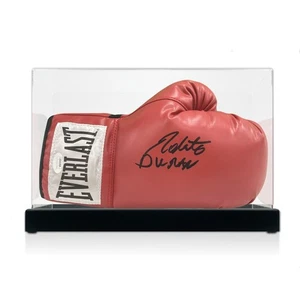 Guante de Boxeo Rojo Firmado por Roberto Durán. Vitrina - Imagen 1 de 3