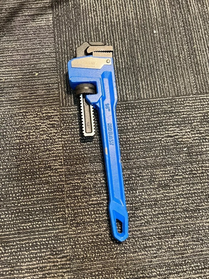 Kobalt OEM 14” Cast Iron Pipe Wrench #464623 , Blue - Image 1 of 3