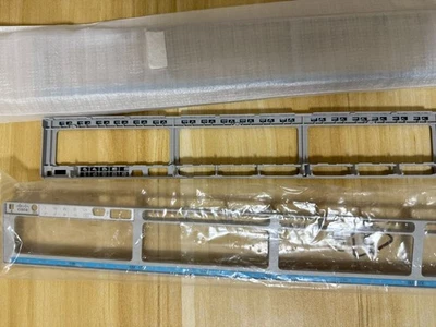 Lot of 5 Orgianl New Cisco Bezel C9300-48UXM Panel - Image 1 of 3