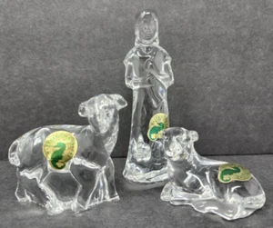 Waterford Crystal Nativity Shepherd Boy With Sheep Lambs MINT Made In Ireland - Picture 1 of 5