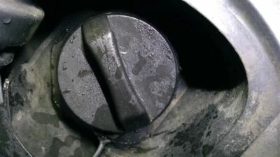 Tapa de combustible Pontiac Solstice 2006 406812 Foto 1 de 4