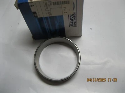 Genuine Ford OEM C7TZ-1239-A Cup - Bearing - Outer Foto 1 de 4