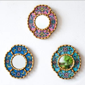 Small Decorative Wall Mirror set of 3 - Accent Vintage mirrors of 6in wall decor - Picture 1 of 8