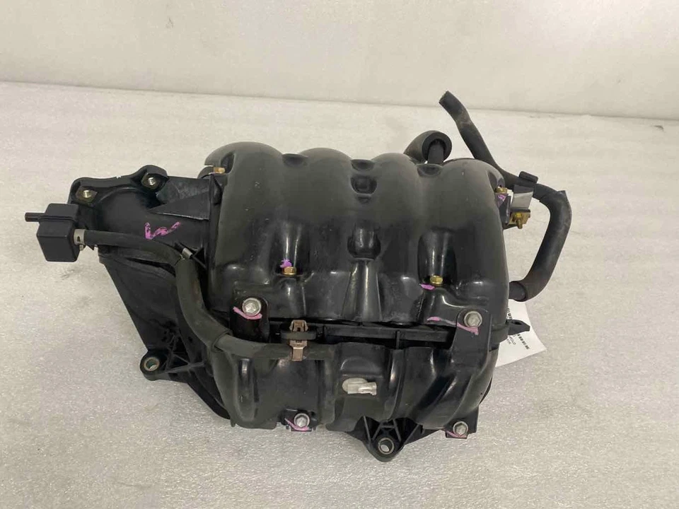 02 03 04 05 06 Colector de admisión TOYOTA SOLARA Foto 1 de 3