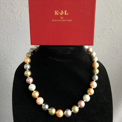 Collar KJL Kenneth Jay Lane Rosa Pastel Hilo Imitación Perla con Caja Foto 1 de 4