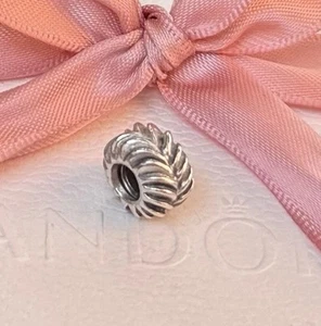 Pandora Charm original "espinas de pescado" plata 925 - Imagen 1 de 2