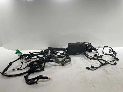 Se adapta a 22 23 HONDA CIVIC Sport Sedán 2.0 Bahía de motor Arnés de cables con caja de fusibles OEM Foto 1 de 4
