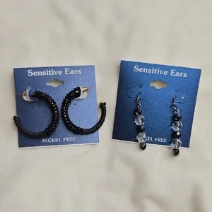 Lote de 2 pares de pendientes perforados con aros con cuentas negras pendientes colgantes - Imagen 1 de 6