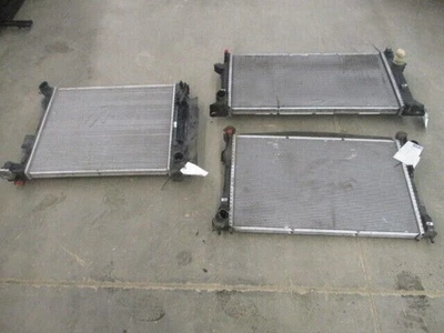 13 Mercedes Benz C Class 1.8L Radiator 157k OEM LKQ Foto 1 de 4
