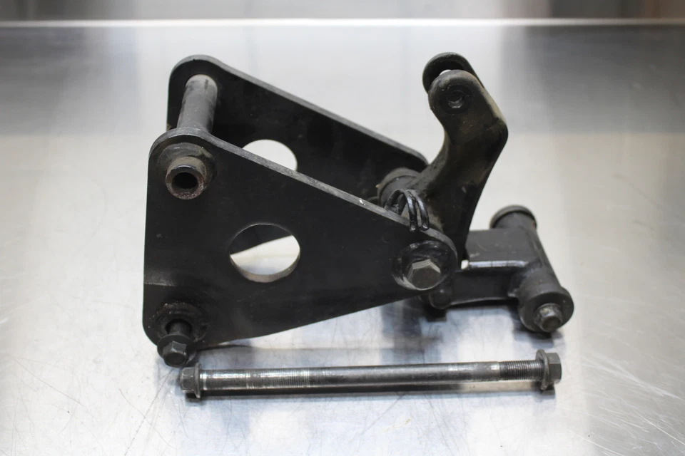 86 SUZUKI GS750ES REAR DOGBONE SHOCK LINKAGE LINK BB140 - Image 1 of 4