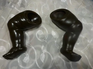 Rare Celluloid, 2 Legs Chests Of Grand Little Baby Black - Picture 1 of 4