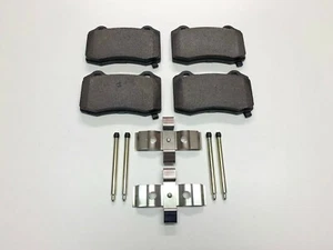 Rear Brake Pads & Fitting KIT FOR JEEP CHRYSLER DODGE SRT8 PACKAGE 2005-2019 - Picture 1 of 4