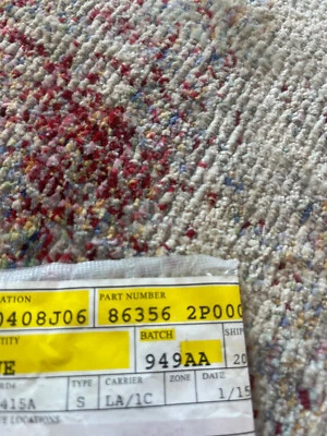 Kia Sorento (2011 - 2013) Parrilla delantera "A" emblema cromado (86356-2P000) Foto 1 de 3