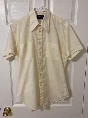 Vtg 70's Light Yellow/Cream Short Sleeve Dagger Collar Shirt, Sz 15.5, Medium - Image 1 of 4