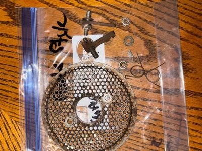 Homelite Super XL 12 SXL PATAS VOLANTE LLAVE MUELLES CUBIERTA TUERCAS OEM Foto 1 de 2