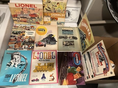 Póster de catálogos y folletos de trenes Lionel de los años 60 y 70 Foto 1 de 4