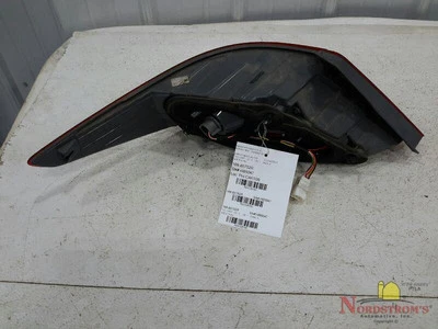 Lâmpada traseira externa Hyundai Accent 2016 4DR direita - Imagem 1 de 4