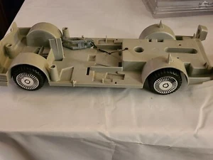Vintage Kenner 1984 The Real Ghostbusters Ecto 1 Original Parts Chassis and Claw - Picture 1 of 5