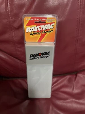 Зарядное устройство для аккумулятора Rayovac для аккумуляторных батарей C, D, AA, AAA НОВОЕ - Изображение 1 из 3