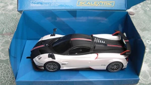 Scalextric C4399  Pagani Huayra BC  Metallic Pearl White  aus  2024 - Picture 1 of 4
