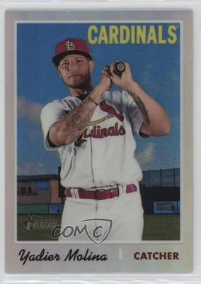 2019 Topps Heritage Chrome Refractor /570 Yadier Molina #THC-439 - Image 1 of 2