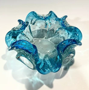 Cenicero de vidrio burbuja con bordes con volantes estilo "Murano" - Imagen 1 de 3