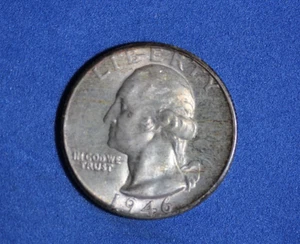 1946-D Quarter Dollar OFF CENT #P31765 - Picture 1 of 2