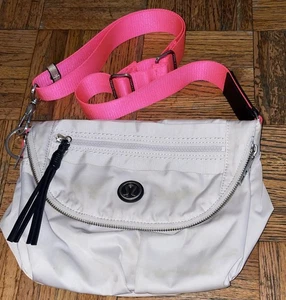Lululemon Festival Tasche Umhängetasche Dune Deep Coal mit neonrosa Riemen 5L - Bild 1 von 16