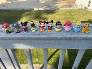 Fisher Price Little People Lot Of 10 Assorted Figures - Picture 1 of 9