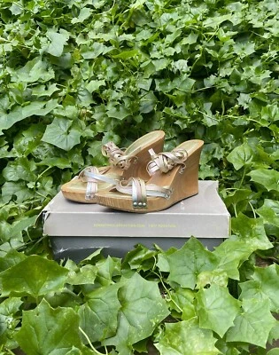 Sandalia de cuña Fornarina plataforma de madera metálica dorada/plateada/rosa envolvente Foto 1 de 4