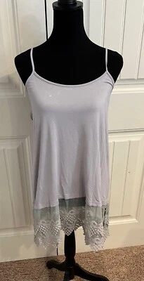 Camisola de invierno Lennon XXL gris con ribete de encaje - fluida y femenina Foto 1 de 4