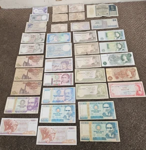 COLLECTION OF 37 X VINTAGE WORLD BANKNOTES BRITISH PAKISTAN FRANCE EGYPT YEMEN - Picture 1 of 10