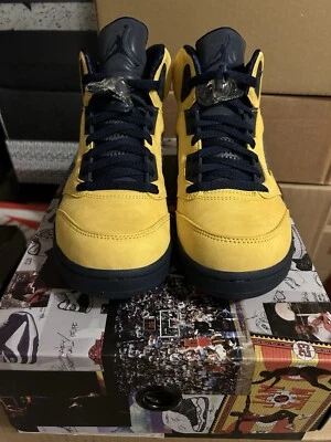 Jordan 5 Retro SP Michigan (2019) Talla - 8.5 DS Foto 1 de 4