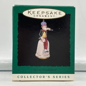 1996 Hallmark Keepsake Miniature Mad Hatter Alice in Wonderland Ornament - Picture 1 of 4