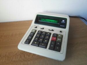 Electronic Calculator Sharp Compet CS-1107  - Made in Japan - working Vintage