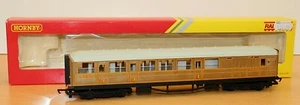 Hornby OO R4333 Gresley Composite Corridor Coach, LNER Teak, RN 4237, Box #1 - Picture 1 of 10