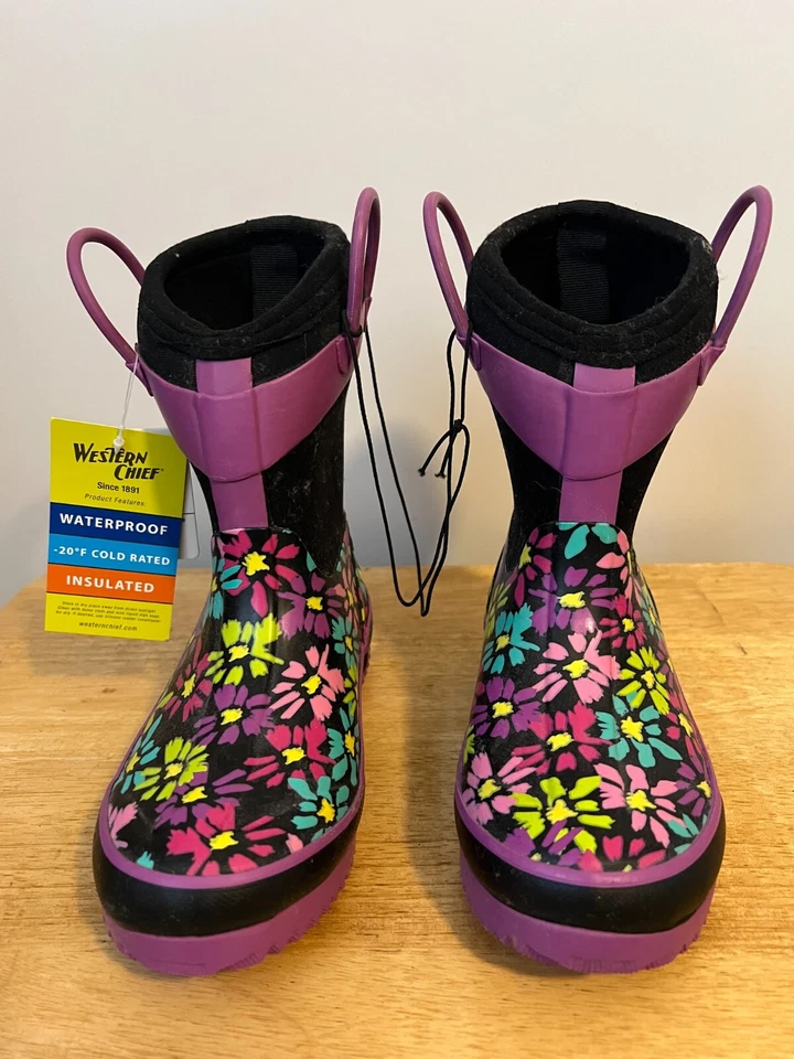 Kid's Girls Western Chief Black/Purple Daisy Neoprene Waterproof Rainboots 11/12 - Image 1 of 4