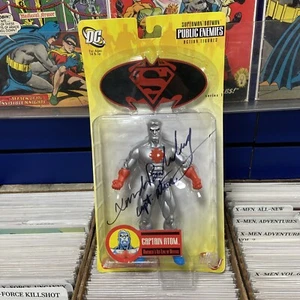 Captain Atom DC Direct Public Enemies Superman / Batman Action Figure SIGNED - Picture 1 of 10