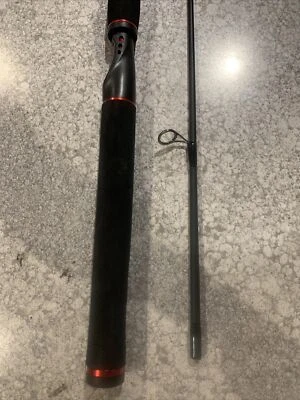 Shakespeare Ugly Stik GX2 Spinning Rod 6’6” Medium 6-15 Lb Line - Image 1 of 4
