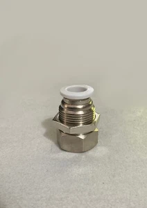1/4 Bsp Female to 12mm Bulkhead Push in Fitting - Picture 1 of 2