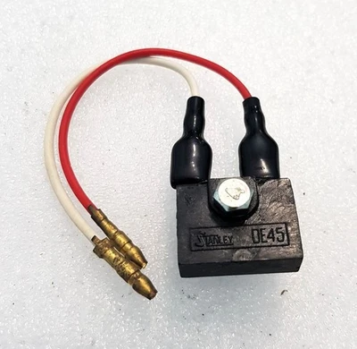 SUZUKI A100 CL50 FR70 FR80 GP100 GP125 TS100 TS125 TS185 REGULATOR RECTIFIER 6V - Image 1 of 4