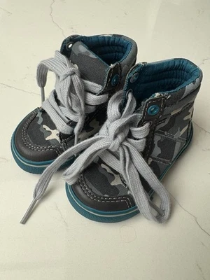 Botas Command de camuflaje gris talla 4 para bebé con verde azulado Foto 1 de 4