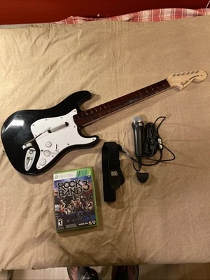 Guitarra Inalámbrica Rockband 3 Juego/Fender Strat Xbox 360 con Micrófono Usada Probada Foto 1 de 4