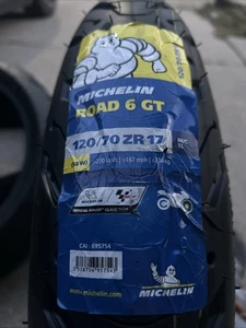 Michelin - 120/70ZR-17 - Road 6 GT Front Motorcycle Tire - Bild 1 von 2