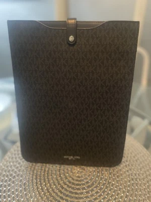 Michael Kors Laptop Sleeve /Case Black/Gray.. Snap Closure NWOT - Image 1 of 4