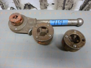 (A) Ridgid 0-R Ratcheting Pipe Threading Tool W/ 3 Dies 1/8” 1/2” 3/4” - Picture 1 of 6