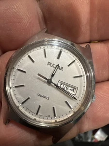 Pulsar Herrenuhr Vintage V-533 8a80 braucht Batterie - Bild 1 von 2